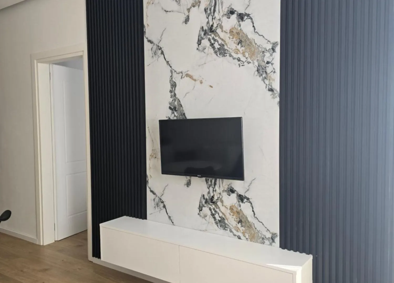 Blue Opal Apartament Kashar Apartment
